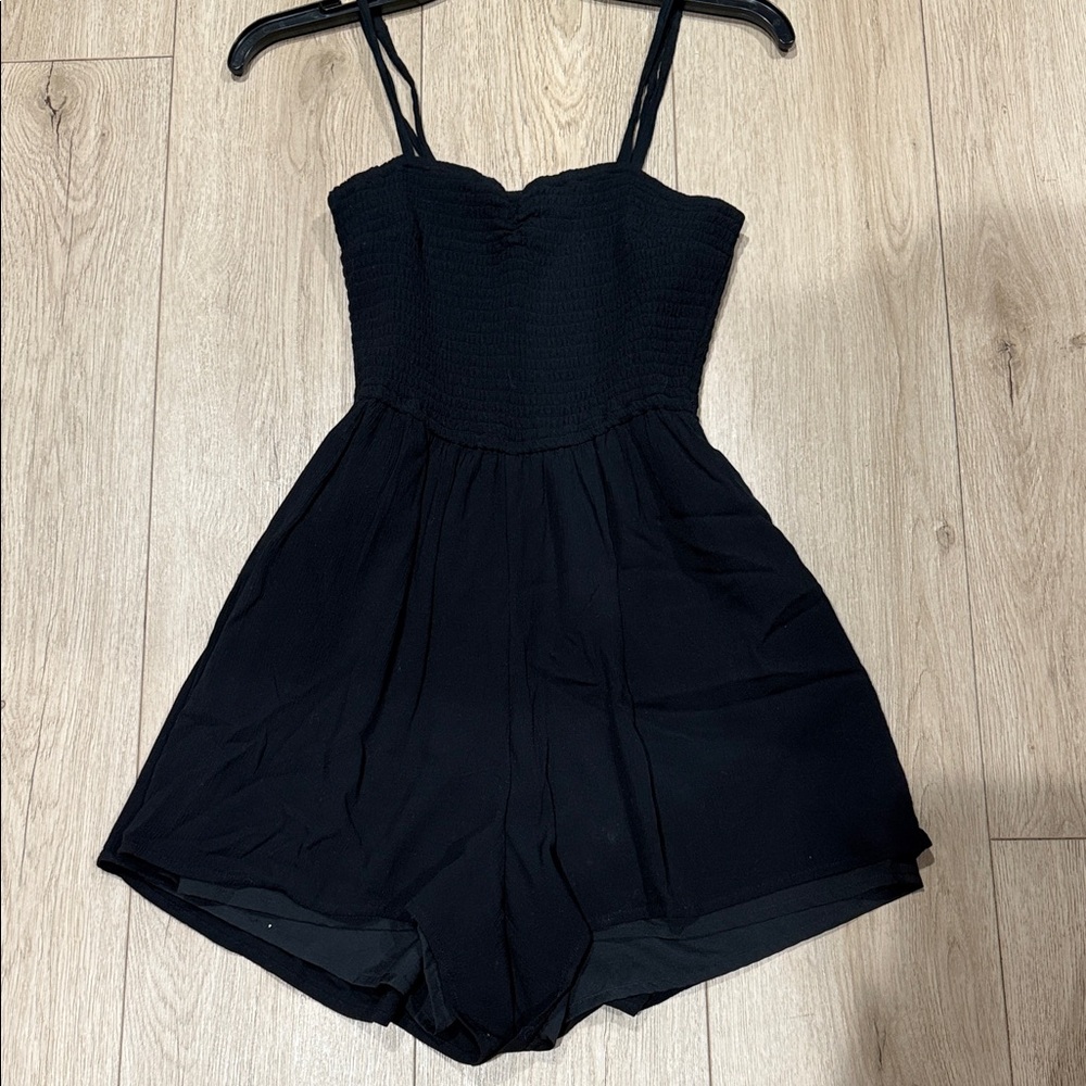 Hollister Black romper jumpsuit gauze  Sz S open back ladies girls teens
